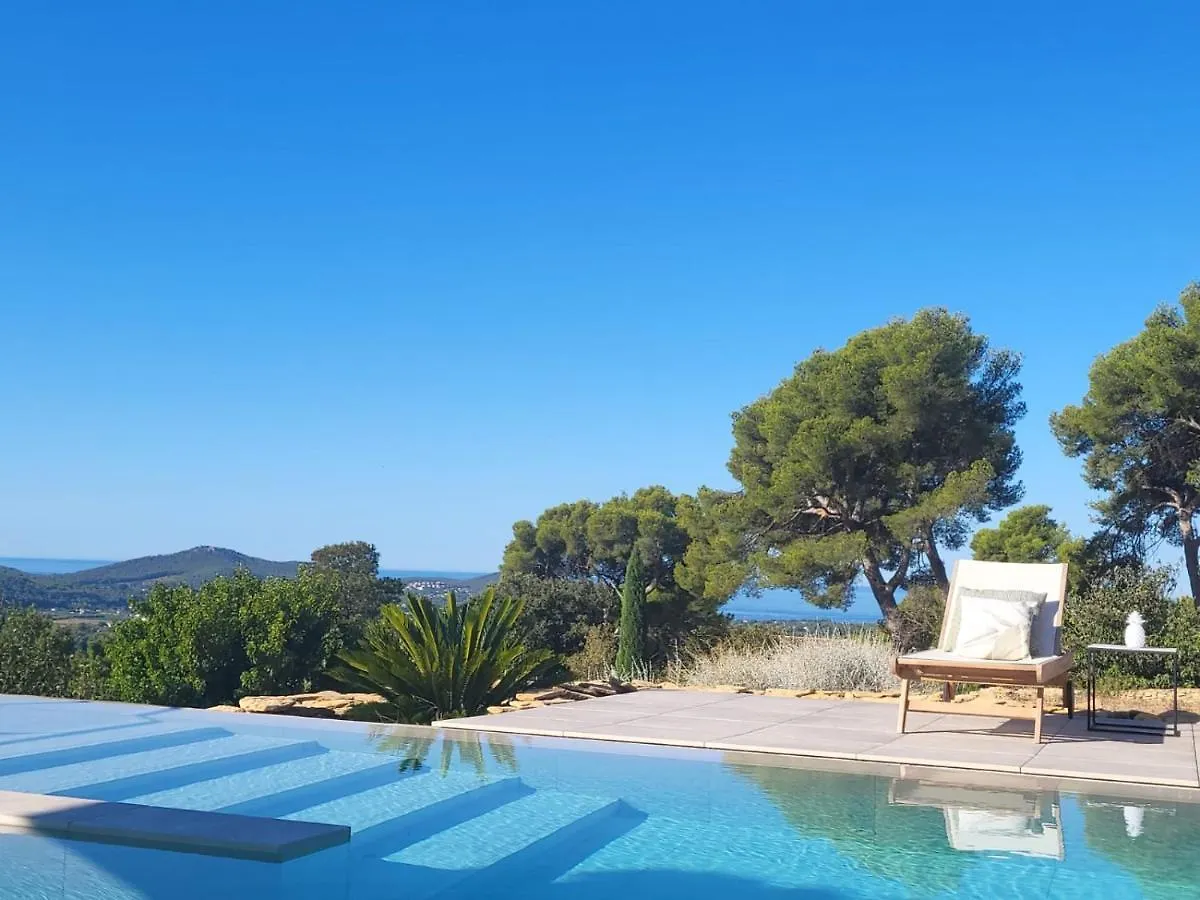 Homestay Aux Jolies Pierres Apartment Laouque